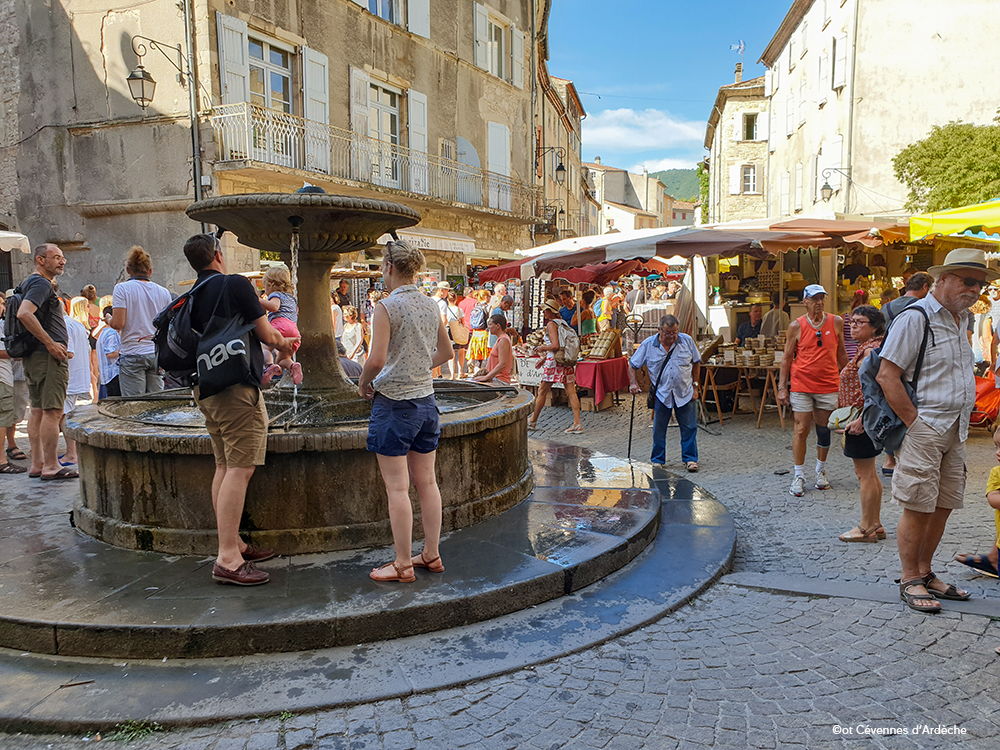 Marché des Vans 100