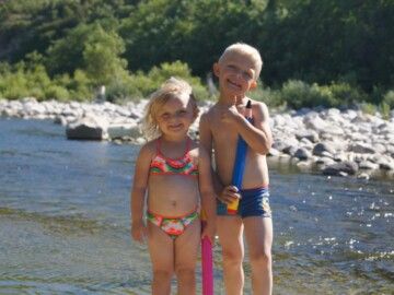 Campingplatz in der Ardeche mit direktem Zugang zum Fluss 